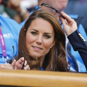 Le duc et la duchesse de Cambridge, William et Kate, regardent le quart de finale de tennis masculin, lors des Jeux olympiques de Londres 2012 à Wimbledon, à Londres (Royaume-Uni), le 2 août 2012. Photo par Magics/Action Press/ABACAPRESS.COM