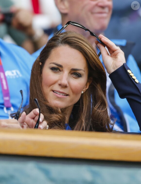 Le duc et la duchesse de Cambridge, William et Kate, regardent le quart de finale de tennis masculin, lors des Jeux olympiques de Londres 2012 à Wimbledon, à Londres (Royaume-Uni), le 2 août 2012. Photo par Magics/Action Press/ABACAPRESS.COM