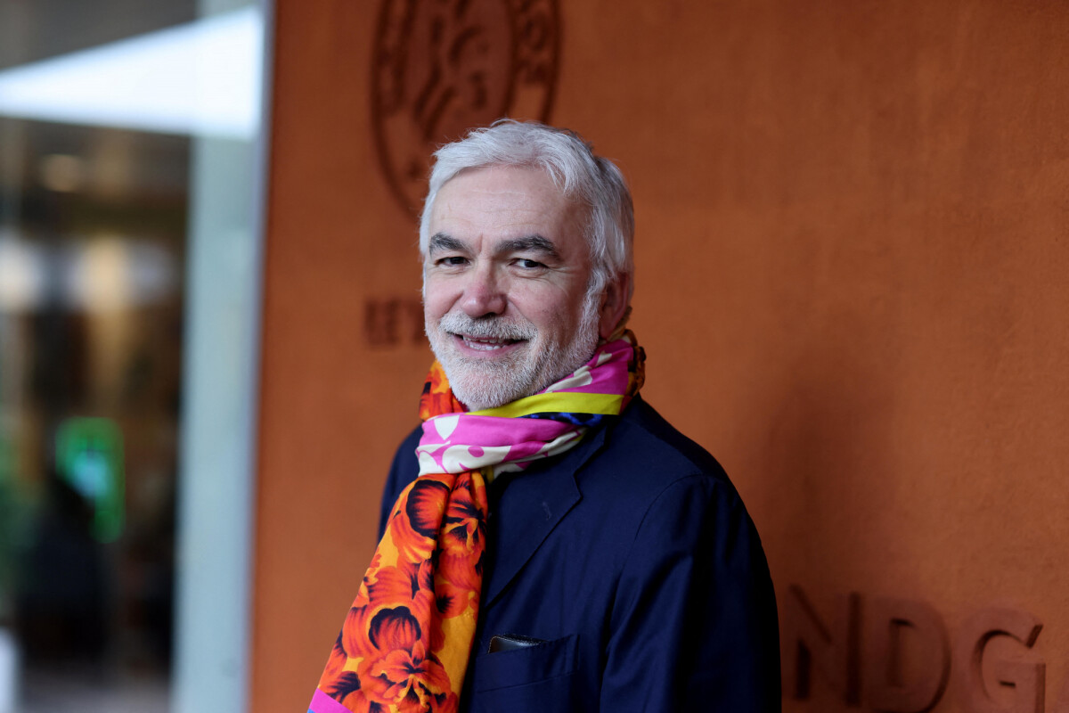 Photo : Pascal Praud au village lors des Internationaux de France de ...