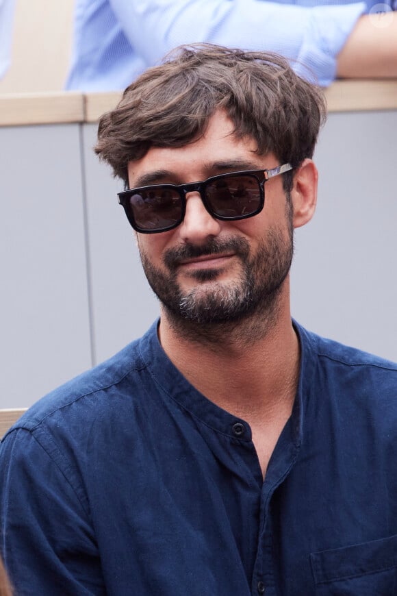 Jérémy Frérot - Célébrités dans les tribunes des Internationaux de France de tennis de Roland Garros 2024 à Paris. Le 5 juin 2024 © Moreau-Jacovides / Bestimage 