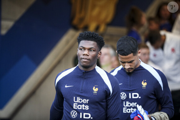 "La victoire du Peuple" a écrit Aurélien Tchouameni de son côté
 
Aurélien Tchouaméni - L'équipe de France s'est imposée face au Luxembourg (3-0) lors du premier match de préparation à l'Euro au stade Saint-Symphorien, à Metz le 5 juin 2024.