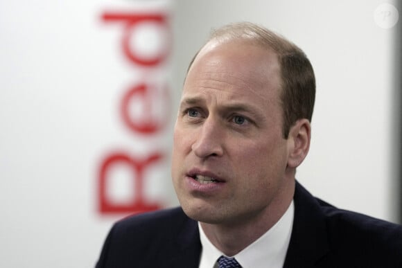 Sur place, le futur roi d'Angleterre a dû gérer une simulation d'incendie 
Le prince William, prince de Galles, est en visite au siège de la Croix-Rouge du Royaume Uni à Londres le 20 février 2024. 