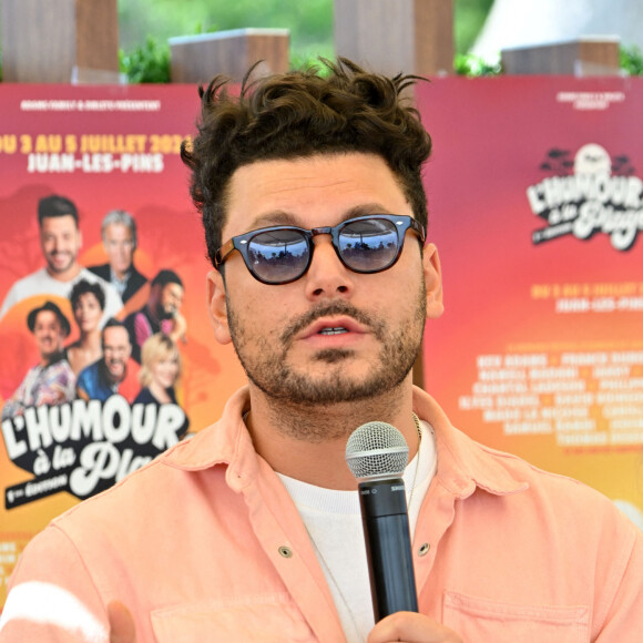 Exclusif - Kev Adams, l'humoriste, acteur français, a présenté, depuis le roof top de La Maison Bacon, aux médias son 1er festival d'humour, "L'Humour à la Plage", qui se déroulera du 3 au 5 juillet 2024 à Juan Les Pins et qui sera enregistré pour TF1 et diffusé ultérieurement en prime time. © Bruno Bebert / Bestimage