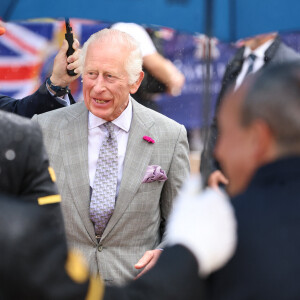 Le roi Charles III d'Angleterre - Le couple royal d'Angleterre sur la la Place Royale pour une séance spéciale de l'Assemblée des États et séance de la Cour Royale à St Helier. Le 15 juillet 2024 © Ian Vogler / MirrorPix / Bestimage 