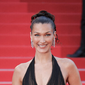 Bella Hadid assiste au tapis rouge de "L'Amour Ouf" au 77ème Festival de Cannes le 23 mai 2024 à Cannes. David Boyer/ABACAPRESS.COM