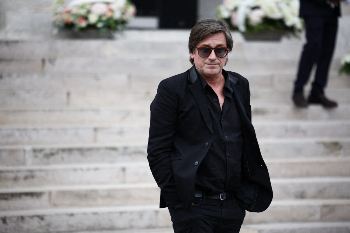 Photo : Thomas Dutronc Se Rend à La Cérémonie D'enterrement De La ...