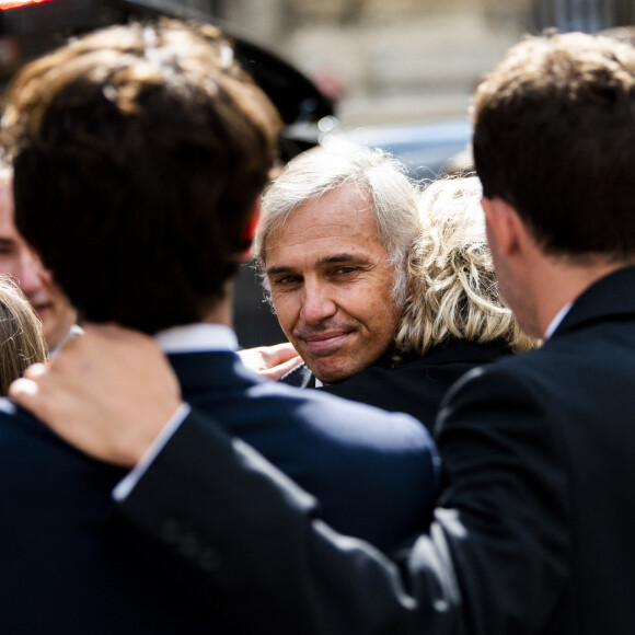 Paul Belmondo et sa femme Luana - Obsèques de Jean-Paul Belmondo en l'église Saint-Germain-des-Prés, à Paris le 10 septembre 2021. © JB Autissier / Panoramic / Bestimage 