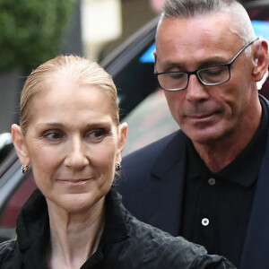 Céline Dion à la sortie de l'hôtel Royal Monceau à Paris avant l'ouverture des Jeux Olympiques (JO) de Paris 2024, à Paris, France, le 24 juillet 2024.