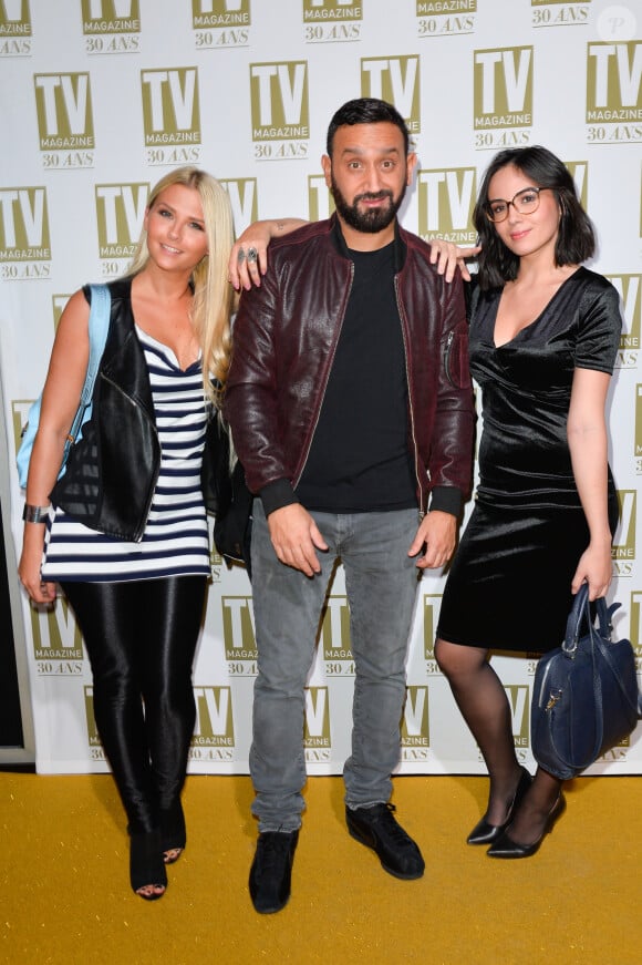 Kelly Vedovelli, Cyril Hanouna, Agathe Auproux à la soirée d'anniversaire des 30 ans de TV Magazine au Pavillon des Champs-Elysées à Paris le 17 octobre 2017