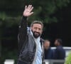 Le week-end du 20 juillet, l'animateur de 49 ans a quitté la capitale pour séjourner dans une maison située sur la Côte d'Azur
Cyril Hanouna au Lagardere Paris Racing à Paris le 17 mai 2024