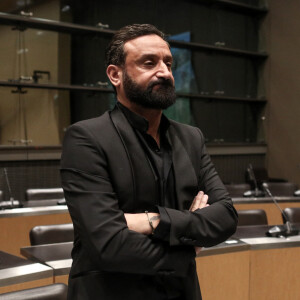 Cyril Hanouna lors d'une séance devant la commission d'enquête parlementaire sur l'attribution des fréquences TV, à l'Assemblée nationale à Paris le le 14 mars 2024