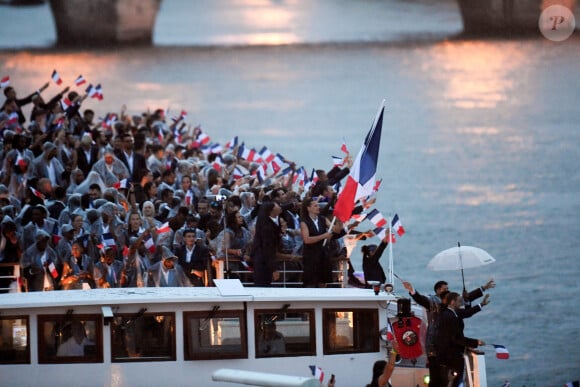 Illustration Tour Eiffel - Cérémonie d'ouverture des Jeux Olympique (JO) de Paris 2024 le 26 juillet 2024