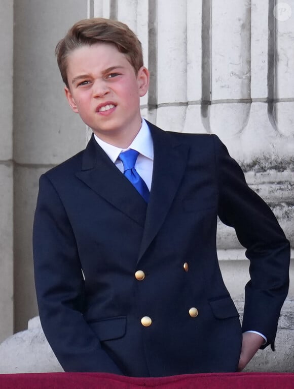 Le prince George - Les membres de la famille royale britannique au balcon du Palais de Buckingham lors de la parade militaire "Trooping the Colour" à Londres le 15 juin 2024 © Julien Burton / Bestimage 