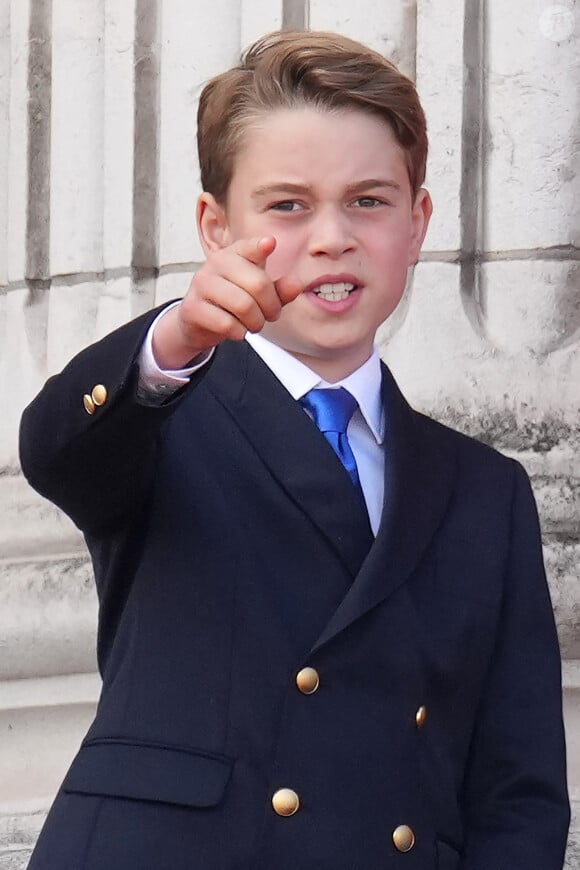 Le prince George - Les membres de la famille royale britannique au balcon du Palais de Buckingham lors de la parade militaire "Trooping the Colour" à Londres le 15 juin 2024 © Julien Burton / Bestimage 