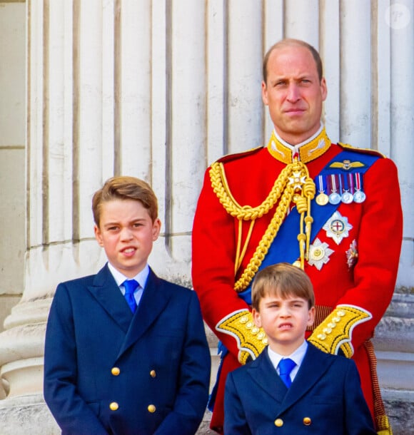 Il a écrit pour MailOnline : "Souvent, il [Will] passe du temps avec son fils aîné George, en tête-à-tête, et il semble se réjouir de montrer leur lien étroit au monde entier"
Archives : Prince William, Georges et Louis