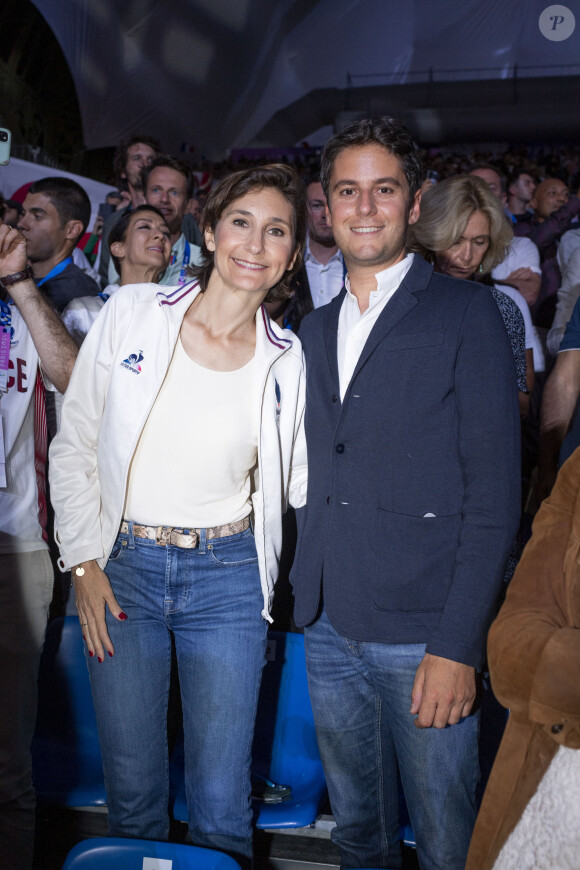 Amélie Oudéa-Castéra et Gabriel Attal assistent à la finale de l'épée individuellel homme avec le francais Yannick Borel qui perd en finale face à Kōki Kanō au Grand Palais lors des Jeux Olympiques de Paris 2024 (JO) à Paris le 28 juillet 2024. © Dominique Jacovides-Pierre Perusseau/Bestimage 