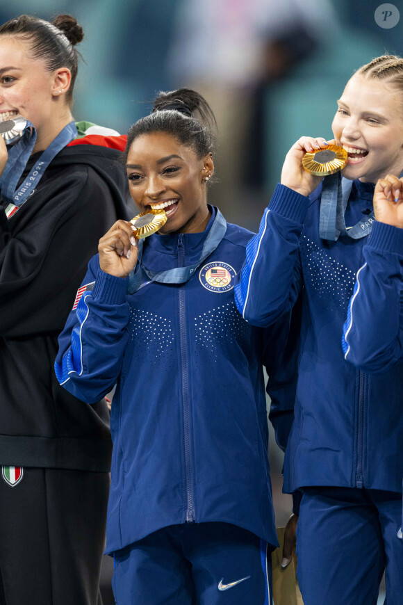 Simone Biles - Célébrités assistent aux épreuves de gymnastique lors des Jeux Olympiques de Paris 2024 (JO) au Palais omnisports Bercy Arena, à Paris, France, le 30 juillet 2024. © Jacovides-Perusseau/Bestimage