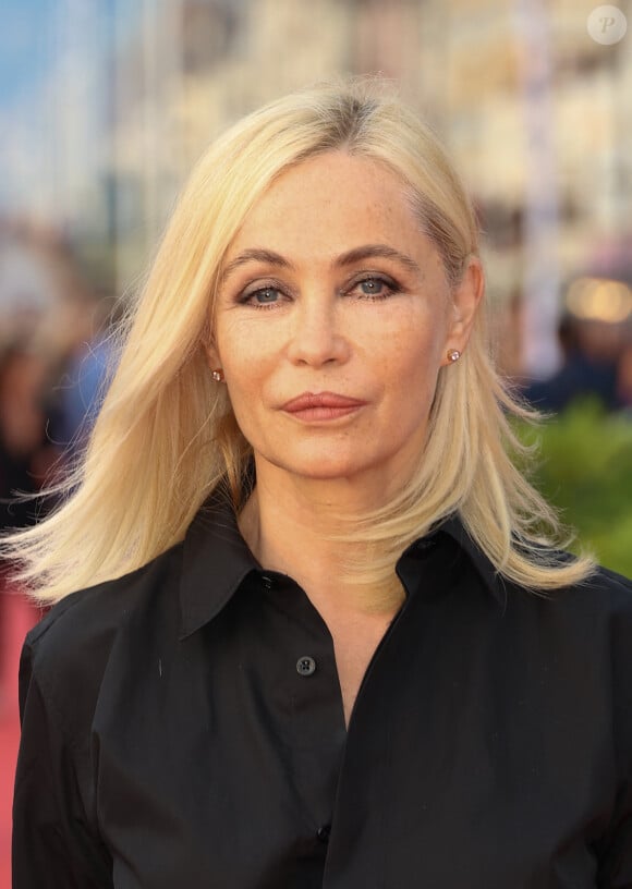 Emmanuelle Béart sur le tapis rouge de la cérémonie de clôture du 37ème festival du film de Cabourg (37ème journées romantiques du 14 au 18 juin 2023), à Cabourg, France, le 17 juin 2023. © Coadic Guirec/Bestimage 