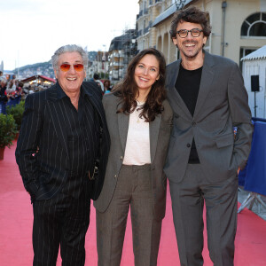 Nelly Auteuil, Daniel Auteuil et Hugo Gélin au tapis rouge du 38ème festival du film de Cabourg, France, le 14 juin 2024. © Coadic Guirec/Bestimage