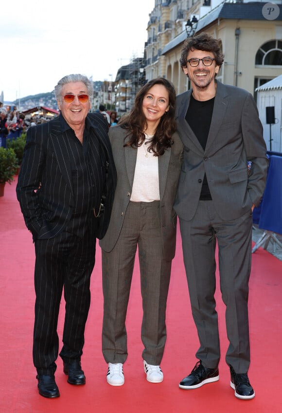 Nelly Auteuil, Daniel Auteuil et Hugo Gélin au tapis rouge du 38ème festival du film de Cabourg, France, le 14 juin 2024. © Coadic Guirec/Bestimage