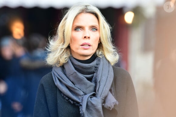 Sylvie Tellier - Arrivées aux obsèques de Gérard Collomb en la cathédrale Saint-Jean à Lyon le 29 novembre 2023. © Romain Doucelin/Bestimage