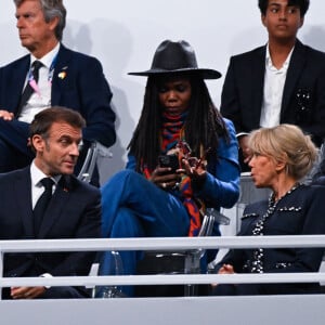 Présent à la cérémonie d'ouverture orchestrée le 26 juillet, Emmanuel et Brigitte Macron ont dernièrement posé leurs valises au fort de Brégançon pour passer leurs vacances d'été.
Cérémonie d'ouverture des Jeux Olympiques (JO) de Paris 2024 le 26 juillet 2024 - Emmanuel Macron ( président français ) et Brigitte Macron ( épouse du président français ) assistent à la cérémonie d'ouverture des Jeux Olympiques 2024 le 26 juillet 2024 à Paris, France. ( Photo by federico pestellini / DPPI / Panoramic )