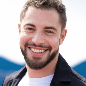 Marwan Berreni assiste au photocall de Plus Belle la Vie lors du 5ème Festival de Cannes, le 2 avril 2022. David Nivière/ABACAPRESS.COM