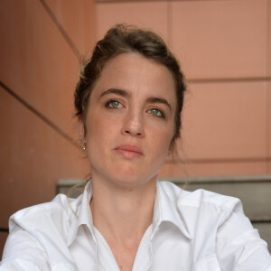 Adèle Haenel a appris que Christophe Ruggia sera jugé au mois de décembre 
Exclusif - Rendez-vous photo avec Adèle Haenel sur la terrasse Unifrance lors du 72ème Festival International du Film de Cannes, le 22 mai 2019. ©Veeren / Bestimage 