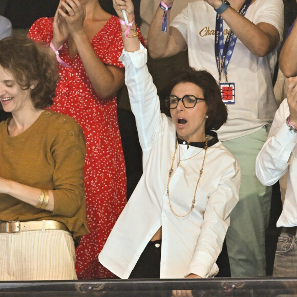 La ministre démissionnaire de la Culture déjà a assisté à de nombreuses épreuves
Rachida Dati encouragent les athlètes francais en tribunes, lors des Jeux Olympiques. Alain Guizard /ABACAPRESS.COM