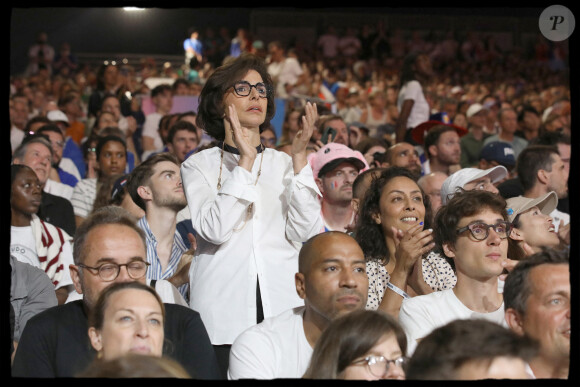 Rachida Dati encouragent les athlètes francais en tribunes, lors des Jeux Olympiques. Alain Guizard /ABACAPRESS.COM