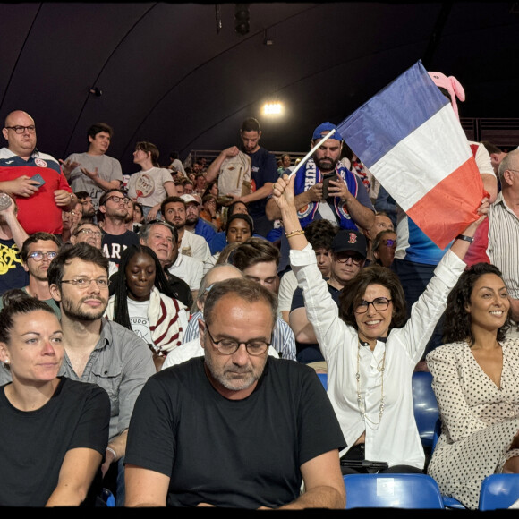 Rachida Dati encouragent les athlètes francais en tribunes, lors des Jeux Olympiques. Alain Guizard /ABACAPRESS.COM