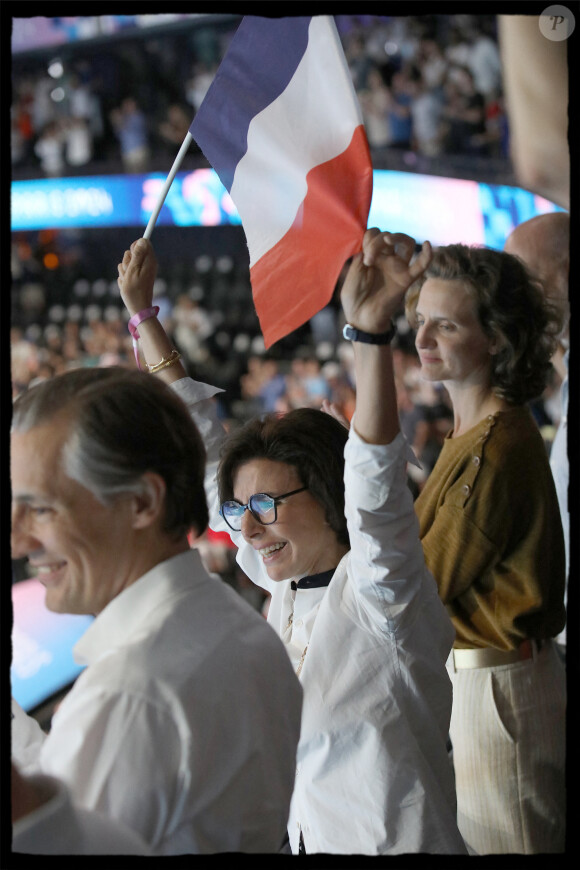 Rachida Dati encouragent les athlètes francais en tribunes, lors des Jeux Olympiques. Alain Guizard /ABACAPRESS.COM