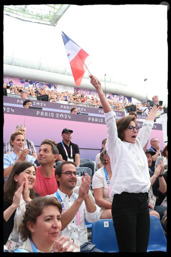 Rachida Dati encouragent les athlètes francais en tribunes, lors des Jeux Olympiques. Alain Guizard /ABACAPRESS.COM