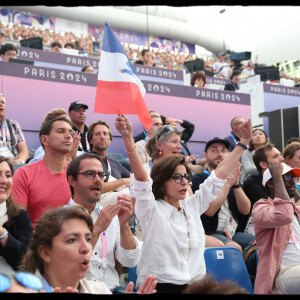 De belles images
Rachida Dati encouragent les athlètes francais en tribunes, lors des Jeux Olympiques. Alain Guizard /ABACAPRESS.COM