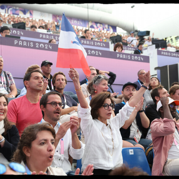 De belles images
Rachida Dati encouragent les athlètes francais en tribunes, lors des Jeux Olympiques. Alain Guizard /ABACAPRESS.COM