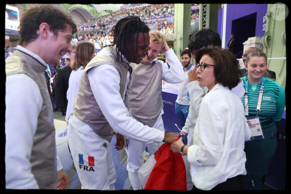 Rachida Dati encouragent les athlètes francais en tribunes, lors des Jeux Olympiques. Alain Guizard /ABACAPRESS.COM