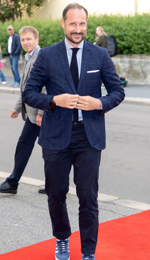 Aux épreuves équestres à Versailles des Jeux Olympiques ?
Le prince Haakon de Norvège assiste aux Jeux de Bislett au stade de Bislett. Oslo le 30 mai 2024. 