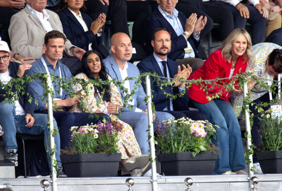 Et celle-ci n'est vraiment pas glorieuse...
Le prince Haakon de Norvège assiste aux Jeux de Bislett au stade de Bislett. Oslo le 30 mai 2024. 