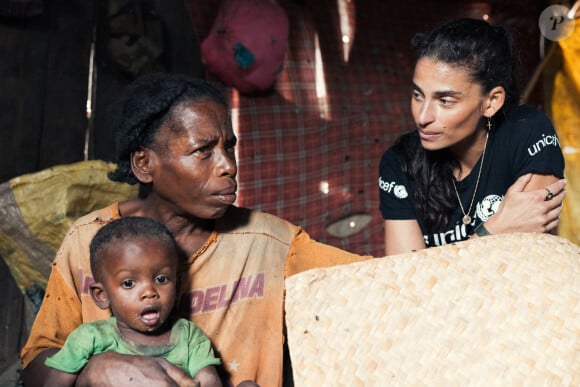 Tatiana Silva est en mission pour l'Unicef dans le sud de Madagascar en Avril 2023. © Arnaud Juherian / Unicef via Bestimage 