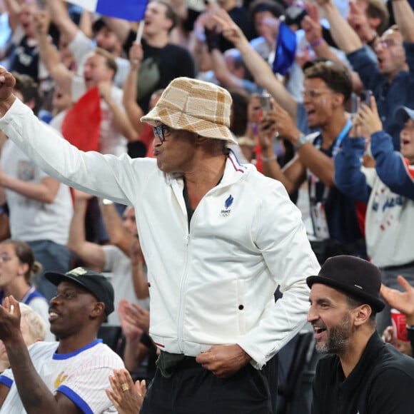 Yannick Noah - Les célébrités en tribunes pendant l'épreuve de basketball de Demi-Finale opposant la France à l'Allemagne lors des Jeux Olympiques de Paris 2024 (JO) à l'Arena Bercy, à Paris, France, le 8 août 2024. © Jacovides-Perusseau/Bestimage