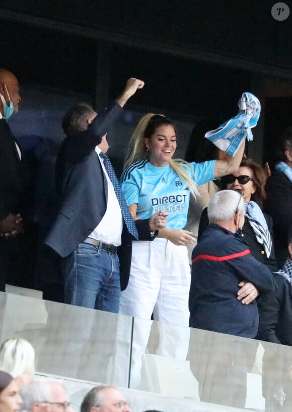 Sophie Tapie lors de la cérémonie d'hommage à Bernard Tapie au stade Vélodrome à Marseille, France, le 7 octobre 2021