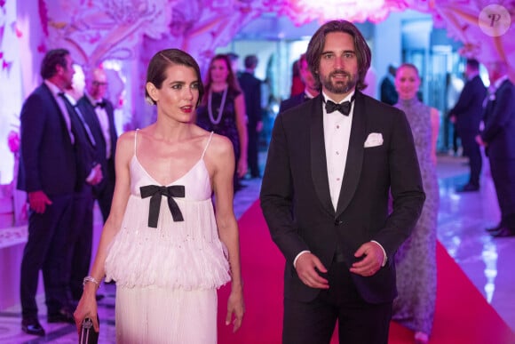 Charlotte Casiraghi et son mari Dimitri Rassam lors du Bal de la Rose 2022 au Sporting Club de Monaco en faveur de la Fondation Princesse Grace le 8 juillet 2022. © Cyril Moreau / Pool Monaco / Bestimage