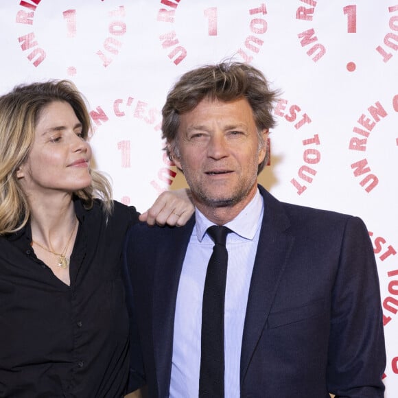 Alice Taglioni, Laurent Delahousse au photocall des invités au dîner de gala de l'association "Un rien c'est tout" au musée de l'armée aux Invalides à Paris le 7 mars 2024. © Cyril Moreau / Bestimage