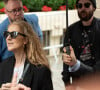 On la voit se faire coiffer, maquiller, habiller, faire des étirements impressionnants...
Céline Dion quitte son hôtel, le Royal Monceau, en direction de l'aéroport au lendemain de la cérémonie d'ouverture des Jeux Olympiques, à Paris le 27 juillet 2024, Photo par Florian Poitout/ABACAPRESS.COM