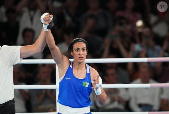 La boxeuse algérienne Imane Khelif se qualifie pour la finale des - de 66 kgs face à la thaïlandaise Janjaem Suwannapheng lors des jeux olympiques Paris 2024 (JO 2024) le 6 août 2024. © Ulrik Pedersen/CSM via ZUMA Press Wire / Bestimage 