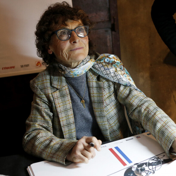 Aujourd'hui âgée de 65 ans, elle prend toujours part à des courses cyclistes
Jeannie Longo - Soirée d'ouverture de la 10ème édition du festival "sports, littérature et cinéma" à l'Institut Lumière animée par T. Frémaux en présence de J. Longo (légende du cyclisme féminin) à Lyon le 8 mars 2023. © Pascal Fayolle/Bestimage