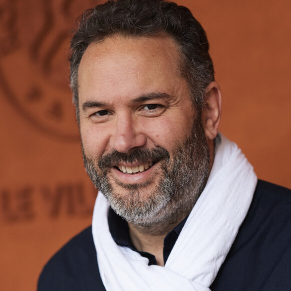 Bruce Toussaint - Les célébrités au village lors des Internationaux de France de tennis de Roland Garros 2024 à Paris. Le 5 juin 2024. © Jacovides-Moreau/Bestimage