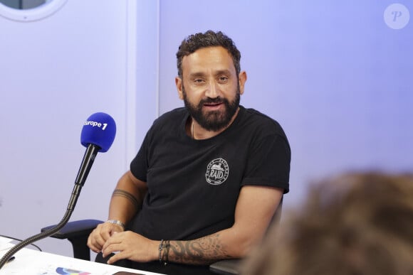 Exclusif - Cyril Hanouna, sur le plateau de l'émission " On Marche Sur La Tête " présentée pa C.Hanouna dans les studios d' Europe 1 à Paris, France, le 27 juin 2024. © Jack Tribeca / Bestimage