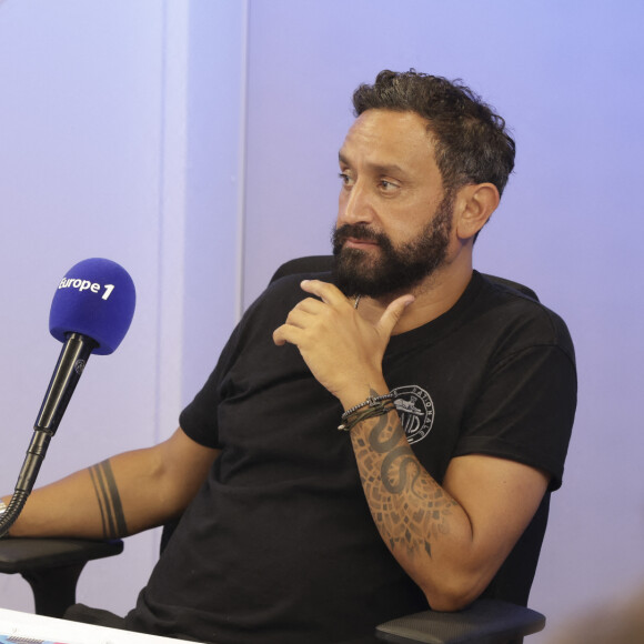 Exclusif - Cyril Hanouna, sur le plateau de l'émission " On Marche Sur La Tête " présentée pa C.Hanouna dans les studios d' Europe 1 à Paris, France, le 27 juin 2024. © Jack Tribeca / Bestimage