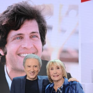 Exclusif - Michel Drucker et Maryse Grimaldi - Enregistrement de l'émission "Vivement Dimanche, Spéciale Joe Dassin", présentée par M.Drucker et diffusée le 12 novembre sur France 3, au Studio Gabriel à Paris © Guillaume Gaffiot / Bestimage